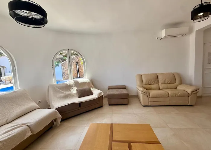Bellavista Villa *